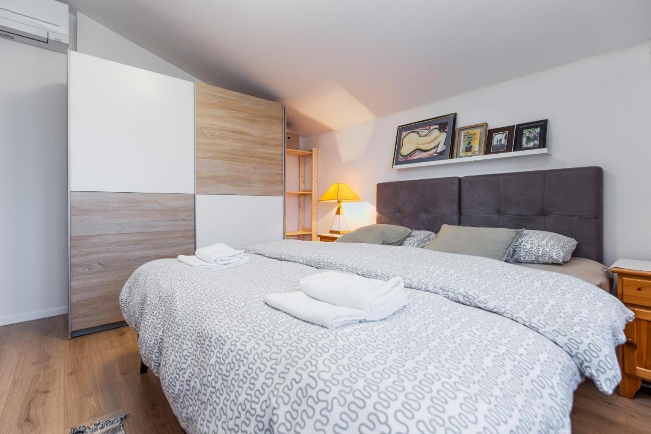 Apartmani Lucija Пореч Екстериор снимка