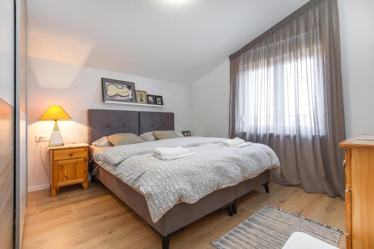 Apartmani Lucija Пореч Екстериор снимка